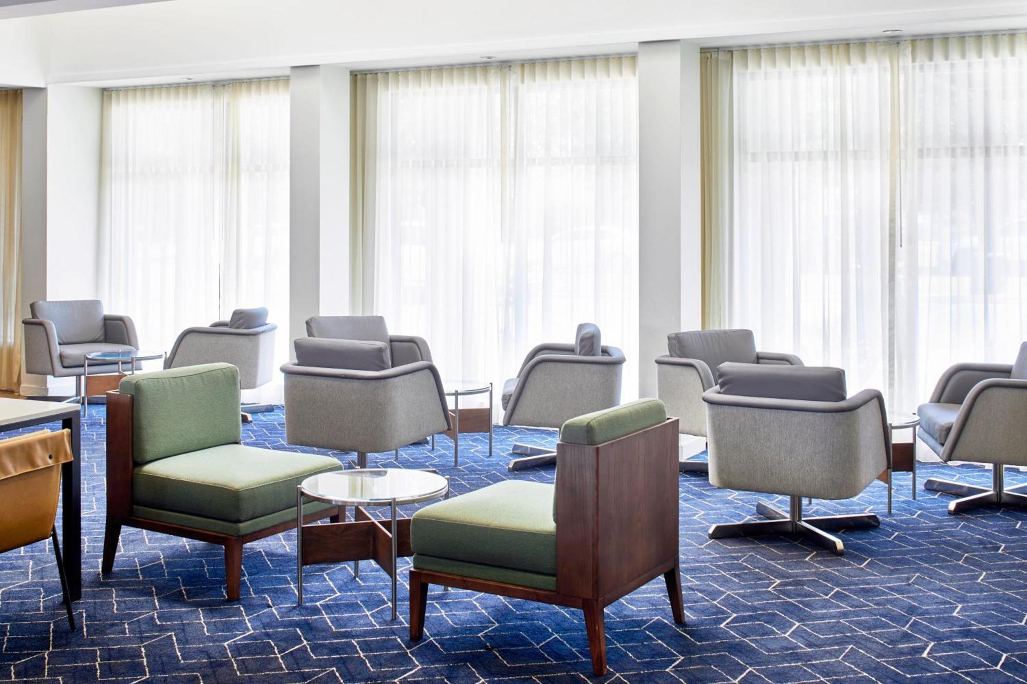 Courtyard By Marriott Memphis Airport Hotel Buitenkant foto