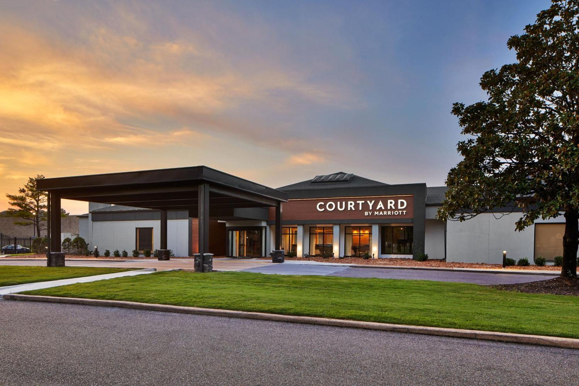Courtyard By Marriott Memphis Airport Hotel Buitenkant foto