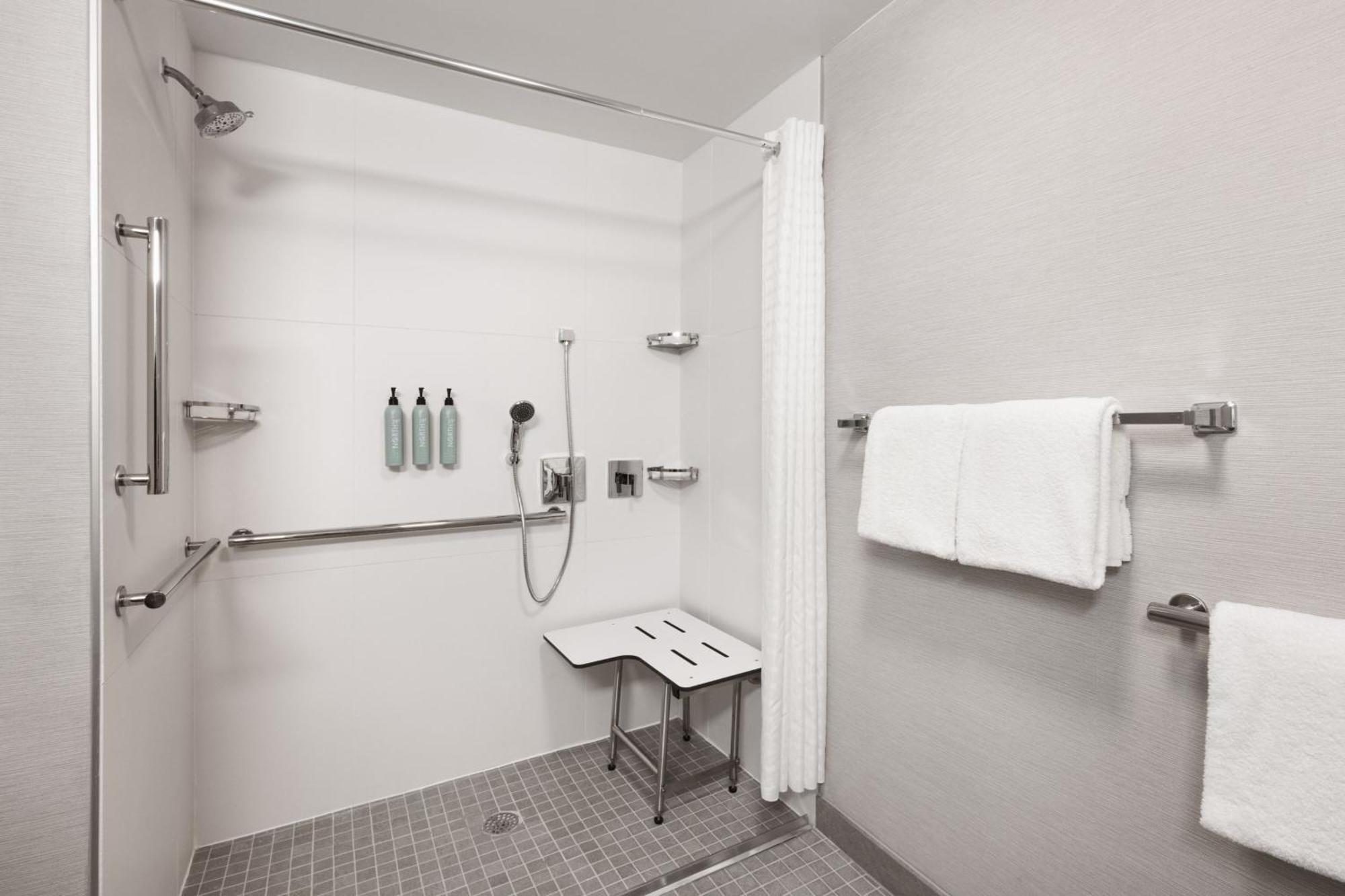 Courtyard By Marriott Memphis Airport Hotel Buitenkant foto