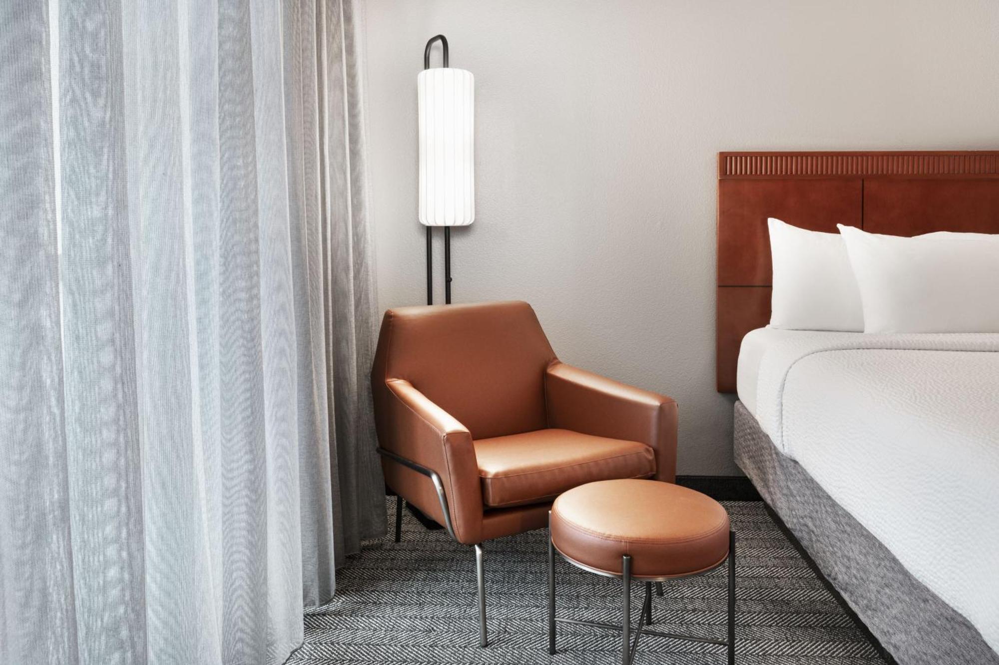 Courtyard By Marriott Memphis Airport Hotel Buitenkant foto