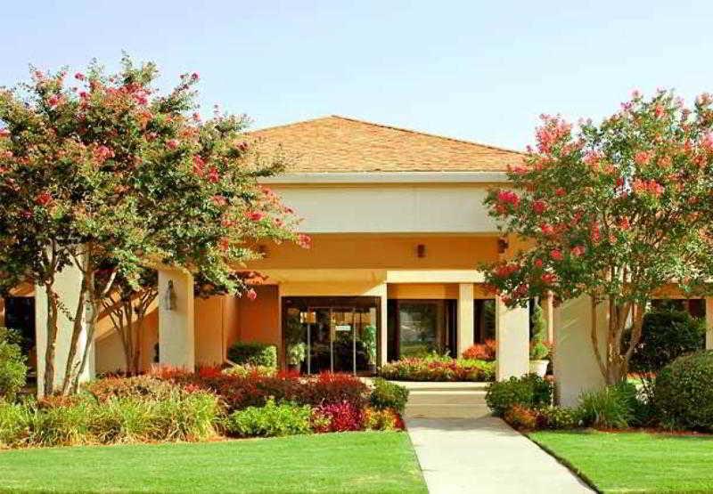 Courtyard By Marriott Memphis Airport Hotel Buitenkant foto