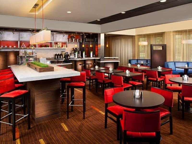 Courtyard By Marriott Memphis Airport Hotel Buitenkant foto